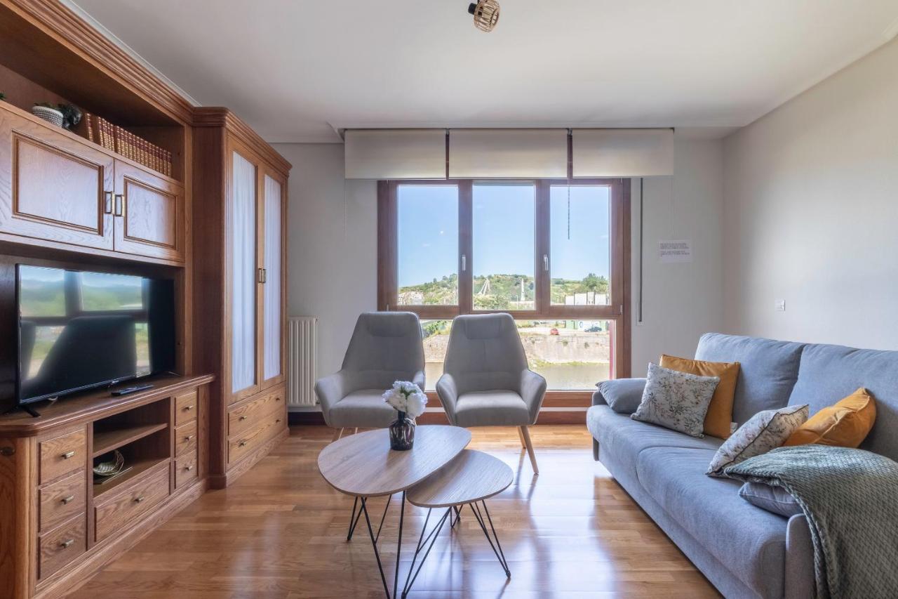 Confort Junto A La Ria De Barakaldo Exteriör bild