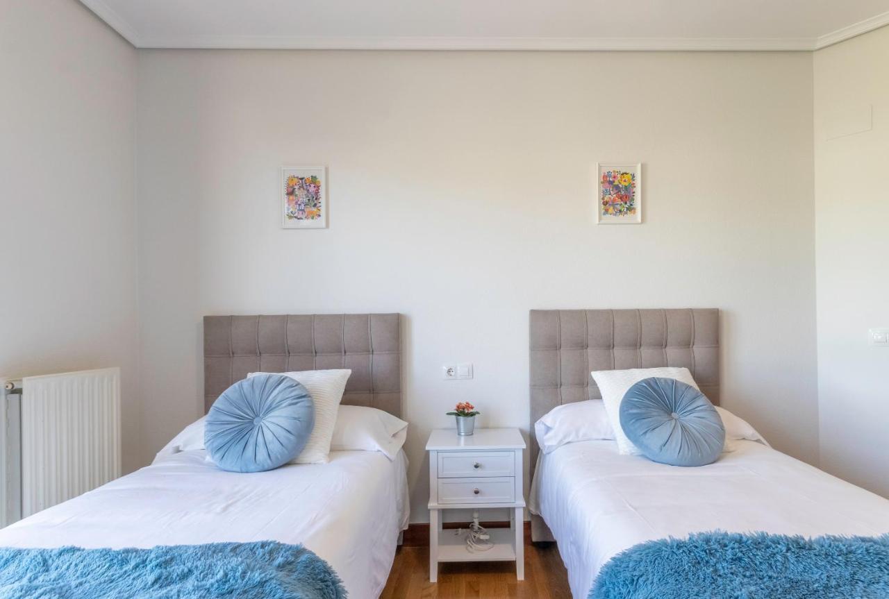 Confort Junto A La Ria De Barakaldo Exteriör bild