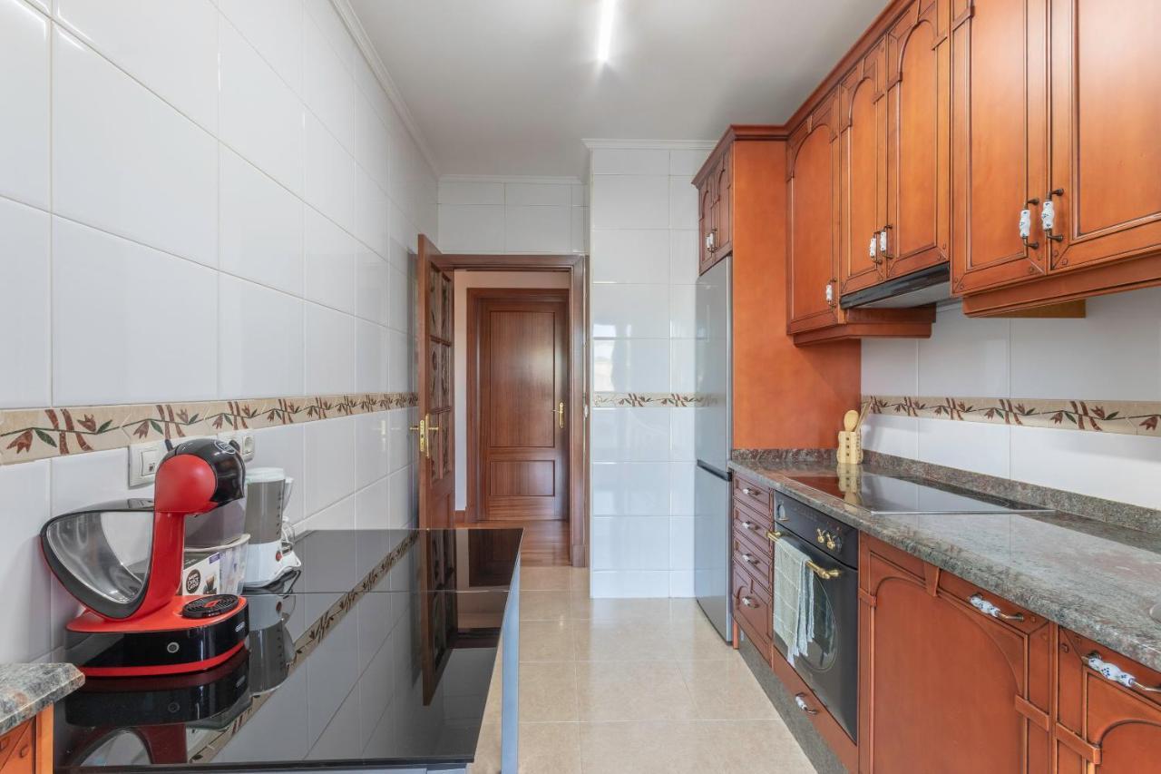 Confort Junto A La Ria De Barakaldo Exteriör bild