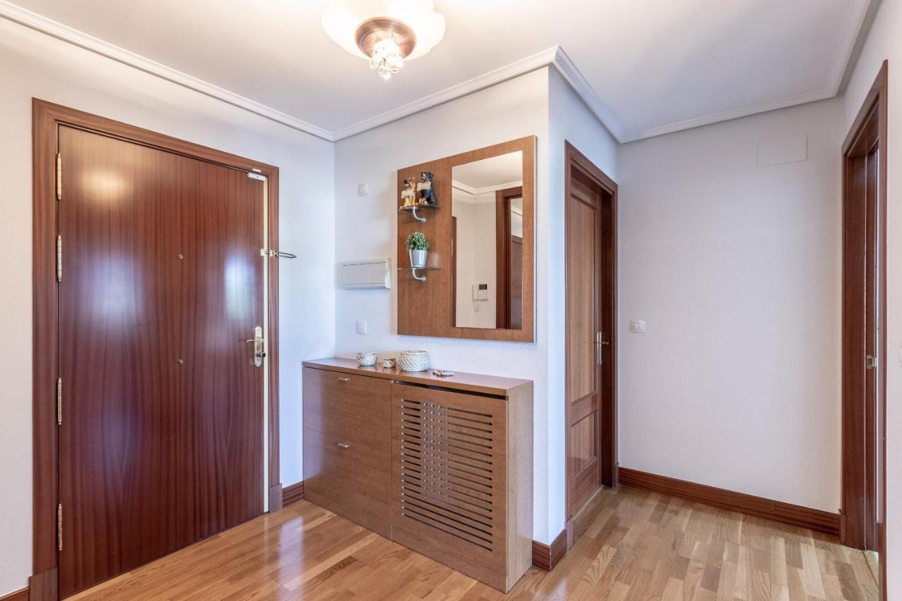 Confort Junto A La Ria De Barakaldo Exteriör bild